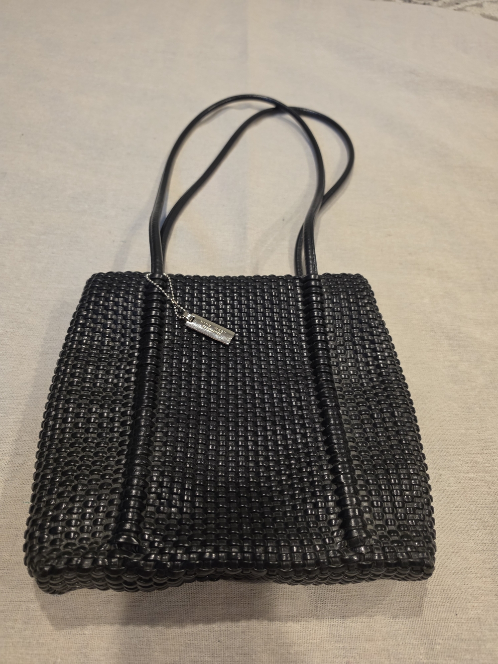 Vintage Nine Wesy Black Woven Hand Bag with Chain Tag 10×10